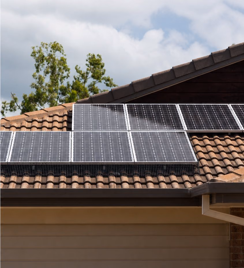 The same solar array visualised with discreet perimeter mesh