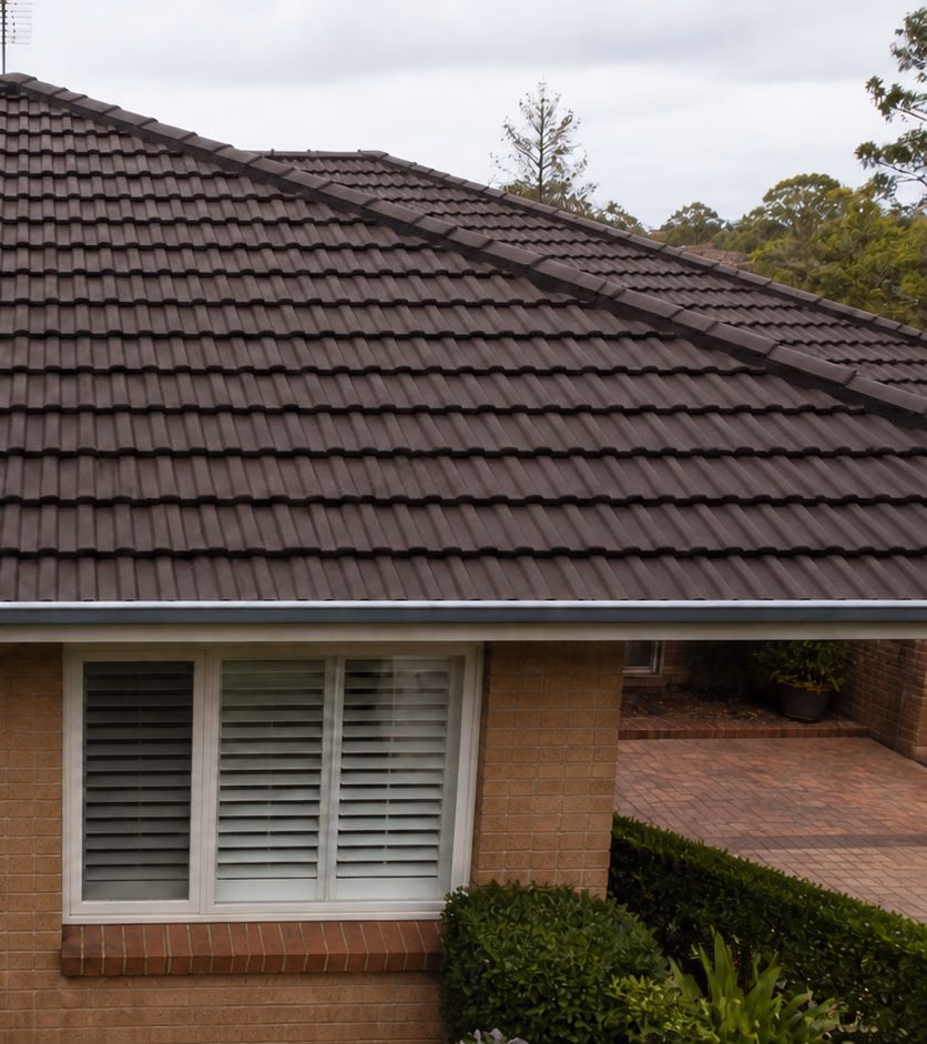 The same tiled roof visualised after moss removal